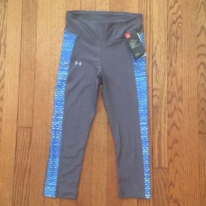 Under Armour Crop Leggings!  Size Small NEW
